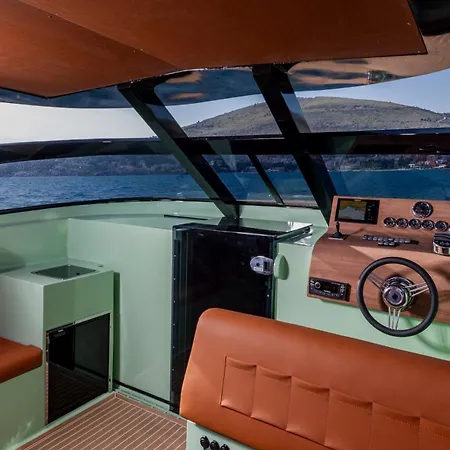 Condor Yachting Boat Bådhotel *