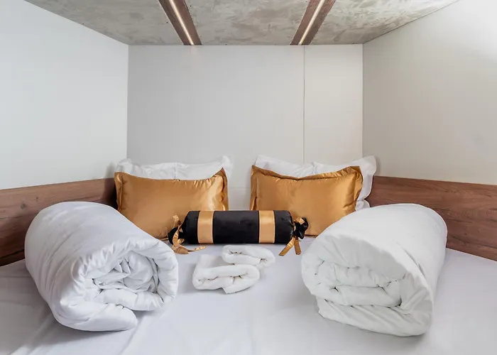 船屋 Condor Yachting Boat *