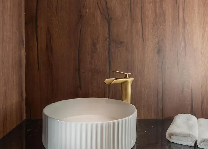 Botel Condor Yachting Boat Split