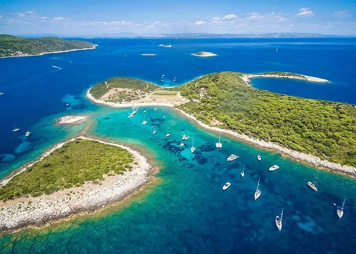 Condor Yachting Boat *